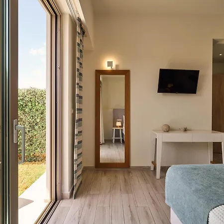 Thalassa Residence, Pool, Whirlpool & Seaviews, By Thinkvilla Panormos (Crete)