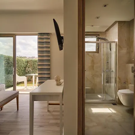 Villa Thalassa Residence, Pool, Whirlpool & Seaviews, By Thinkvilla *